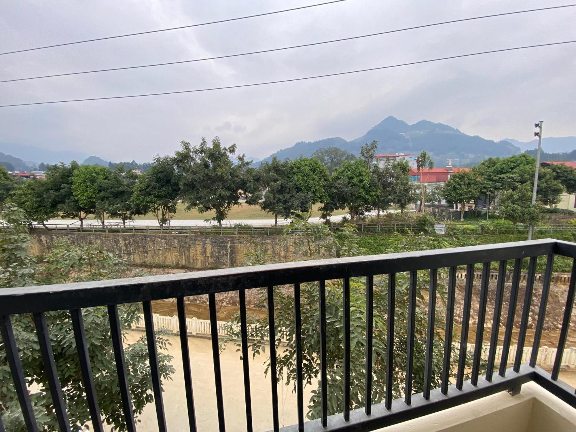 Square Homestay & Coffee Bac Ha  Εξωτερικό φωτογραφία